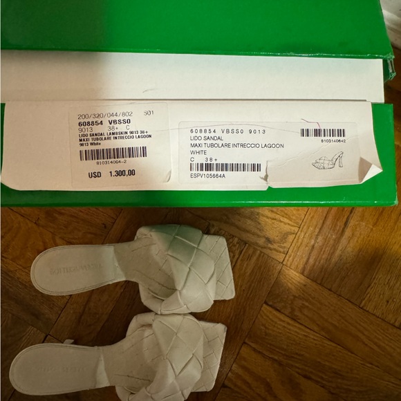 Bottega Veneta - Picture 3 of 3